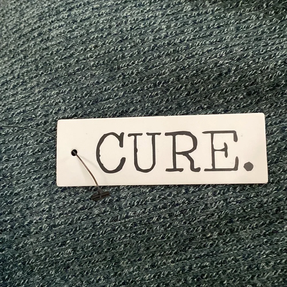 NWT Cure hi-low green sweater with wooden button detail. Size 2XL - Picture 8 of 8